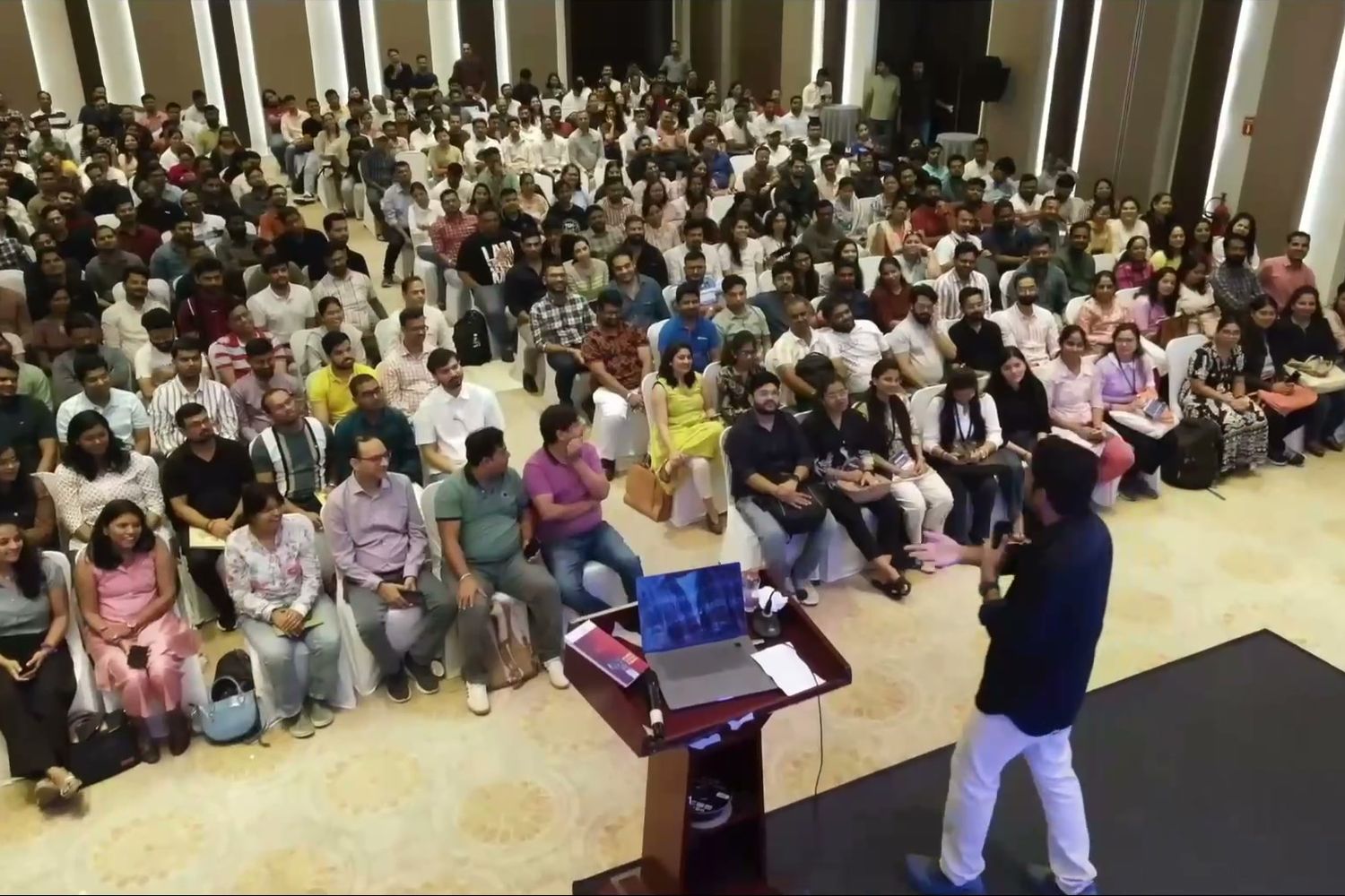 Attendees filling a ballroom at QA Summit Pune